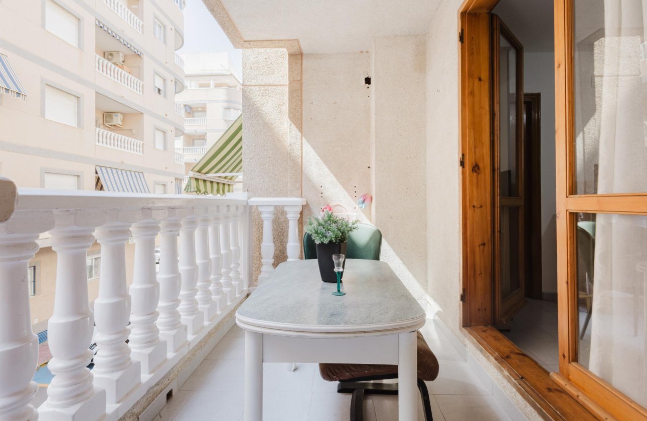 Resale - Apartment -
Torrevieja - Costa Blanca