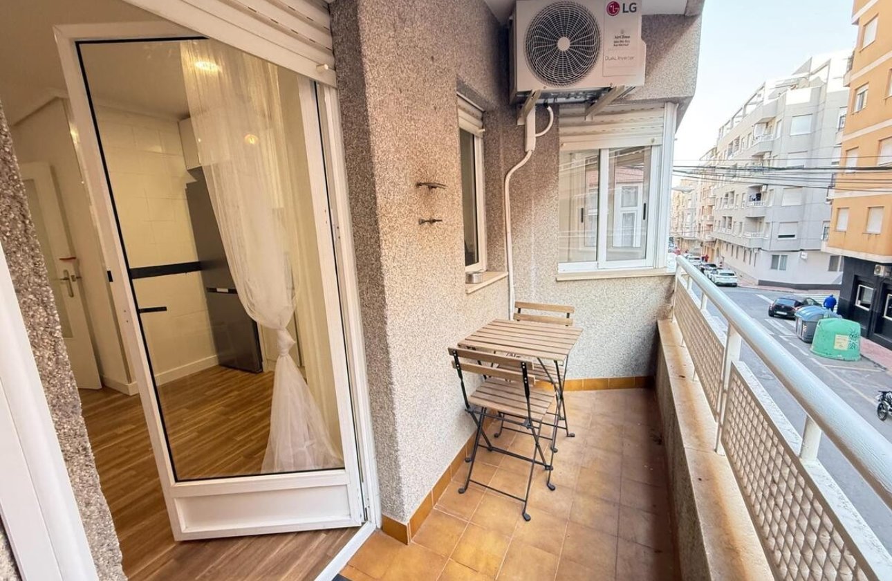 Resale - Apartment -
Torrevieja - Costa Blanca