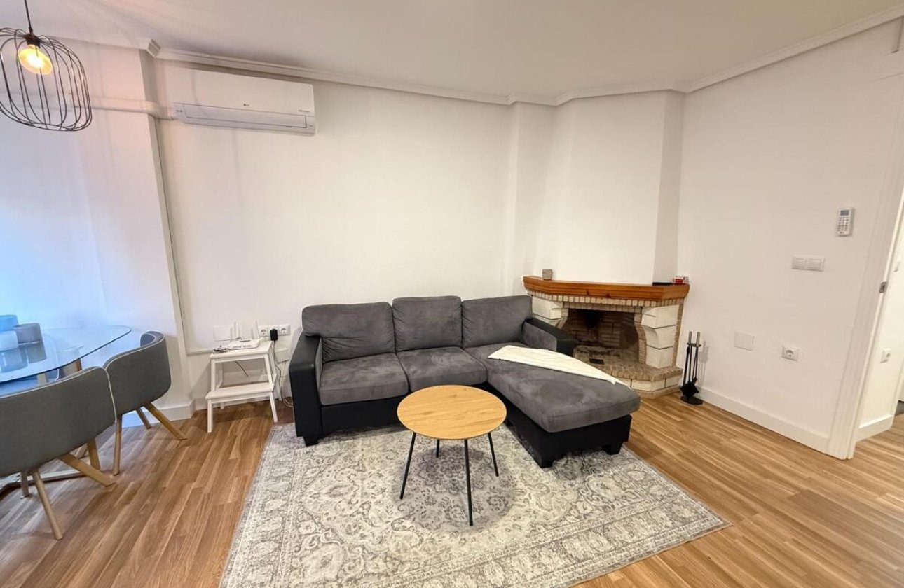 Resale - Apartment -
Torrevieja - Costa Blanca