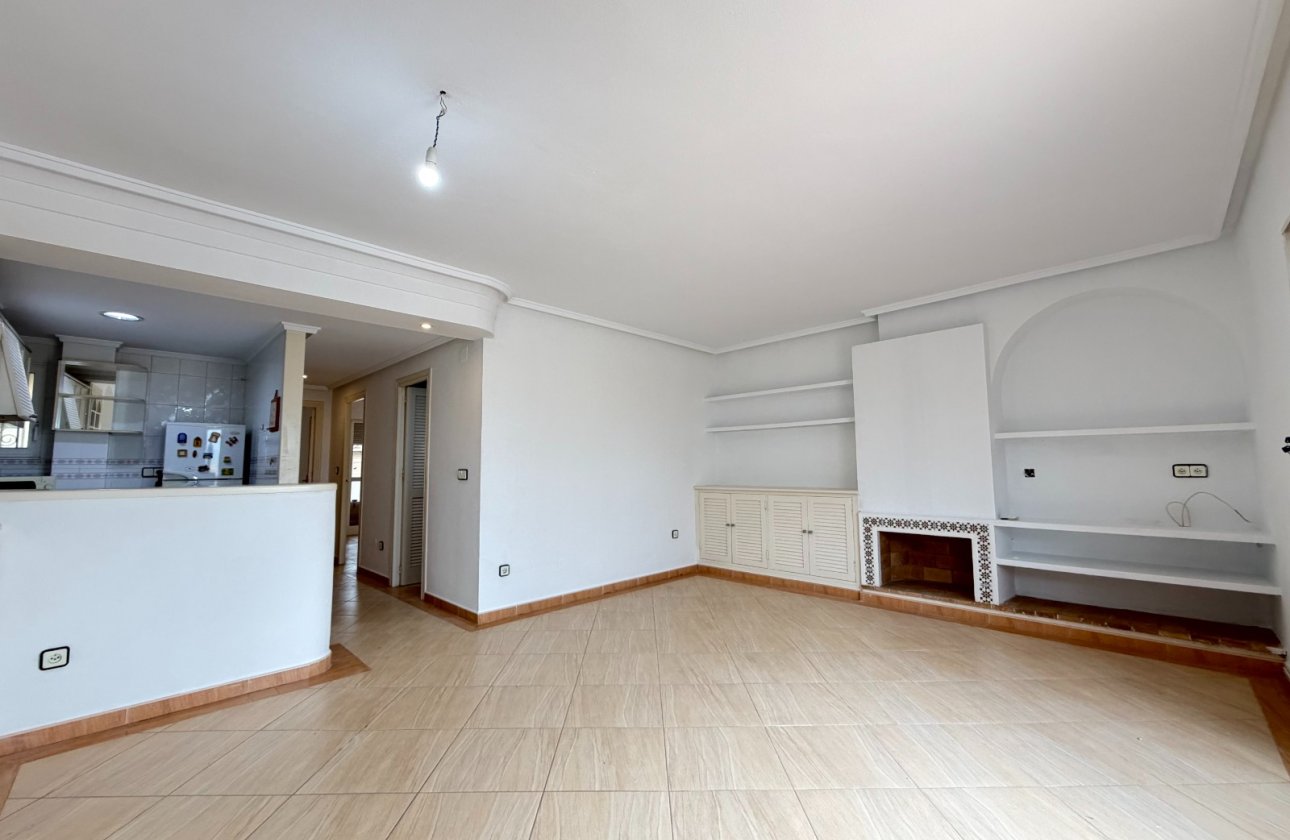 Resale - Apartment -
Torrevieja - Costa Blanca