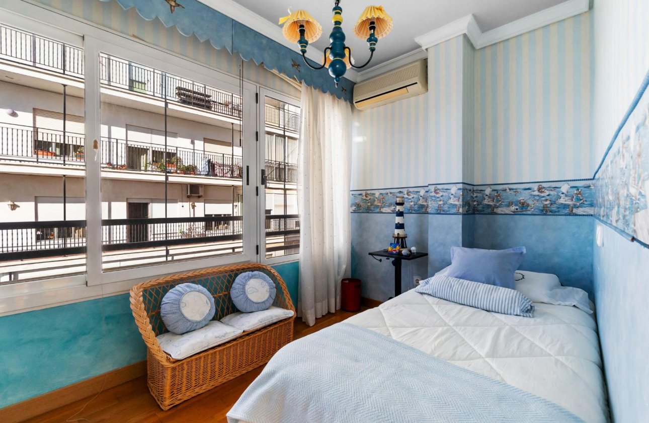 Resale - Apartment -
Torrevieja - Costa Blanca