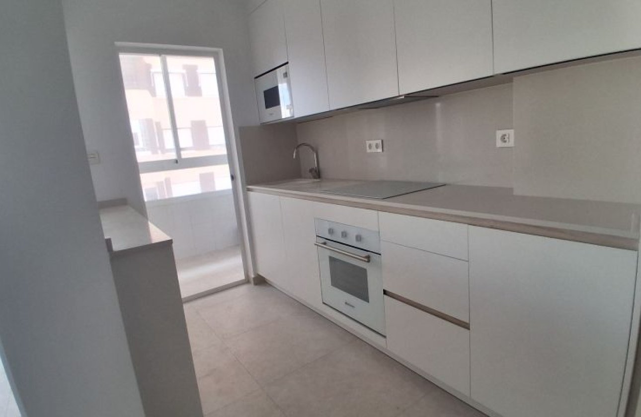 Resale - Apartment -
Torrevieja - Costa Blanca