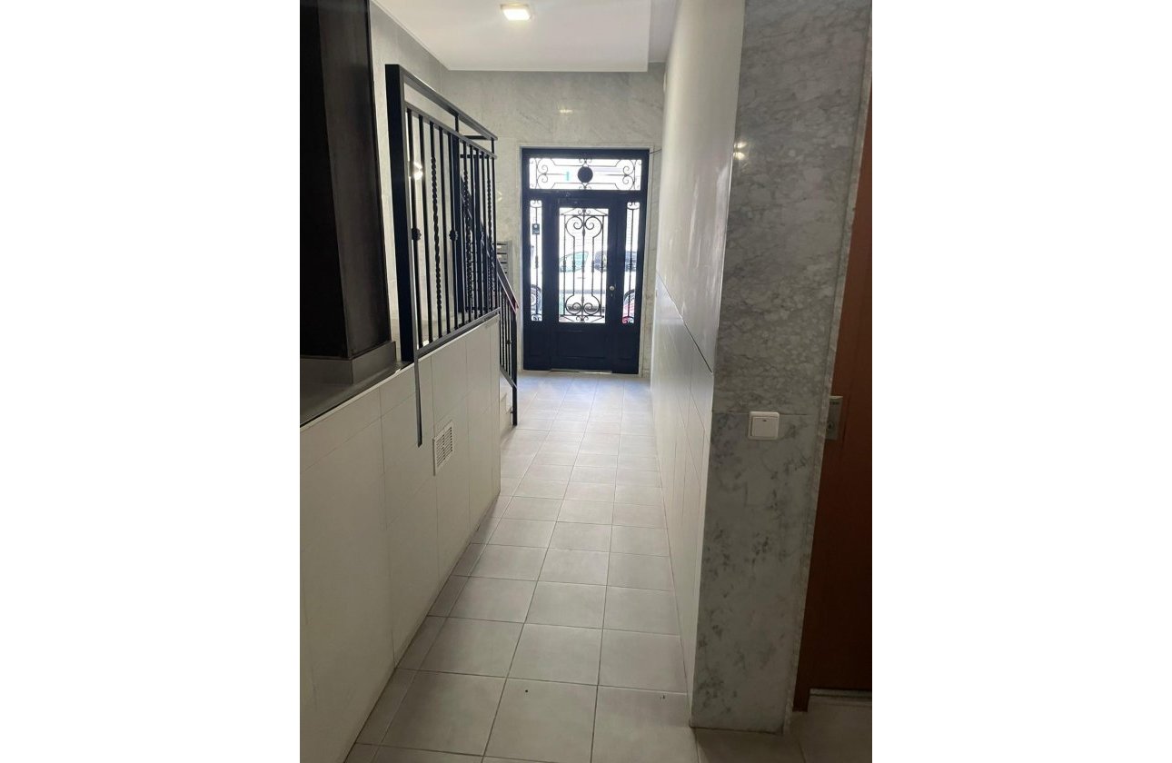 Resale - Apartment -
Torrevieja - Costa Blanca