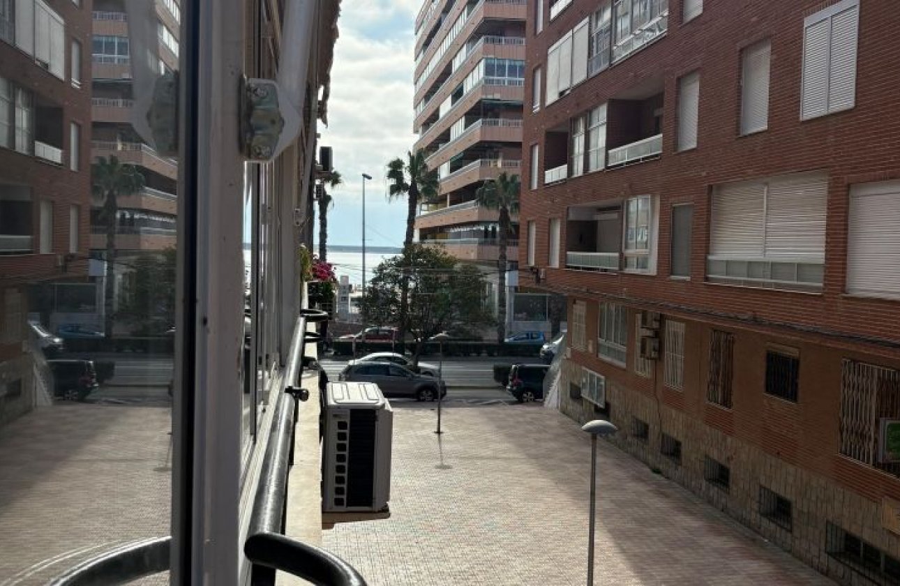Resale - Apartment -
Torrevieja - Costa Blanca