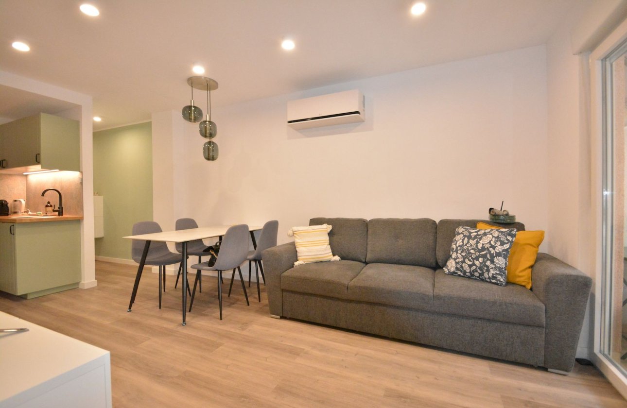 Resale - Apartment -
Torrevieja - Costa Blanca