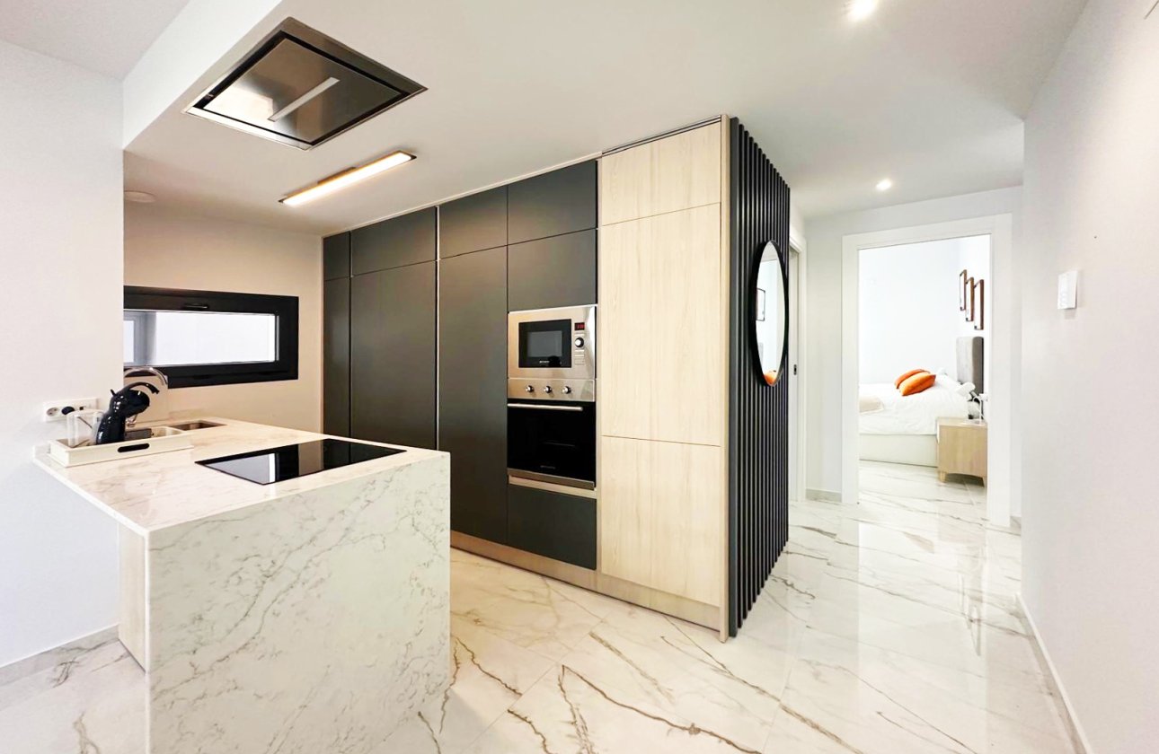 Resale - Apartment -
Torrevieja - Costa Blanca