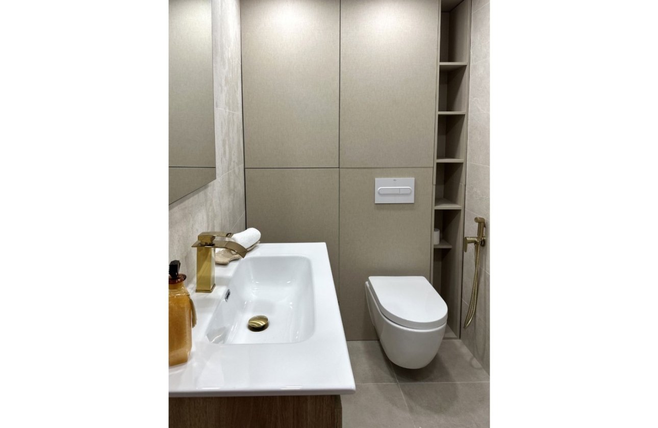 Resale - Apartment -
Torrevieja - Costa Blanca