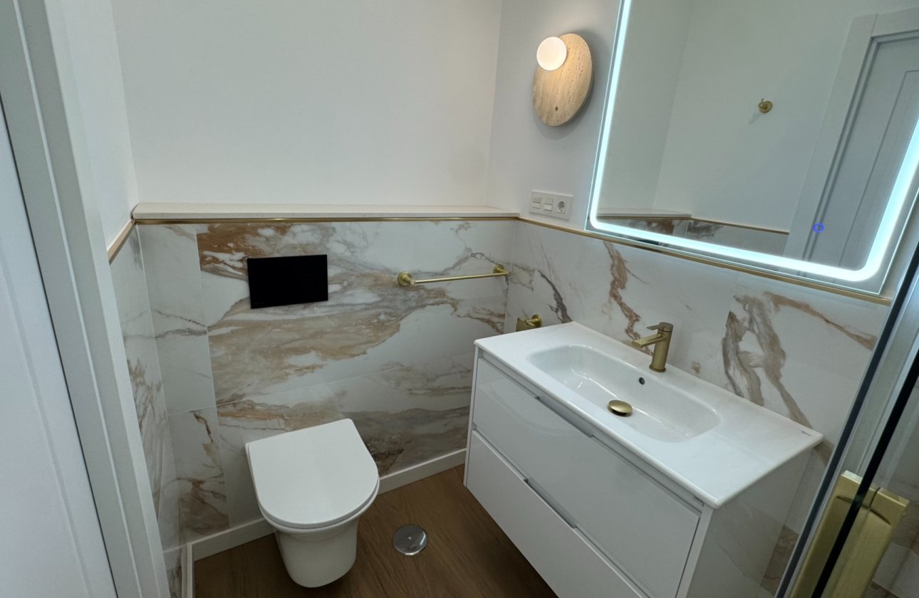 Resale - Apartment -
Torrevieja - Costa Blanca