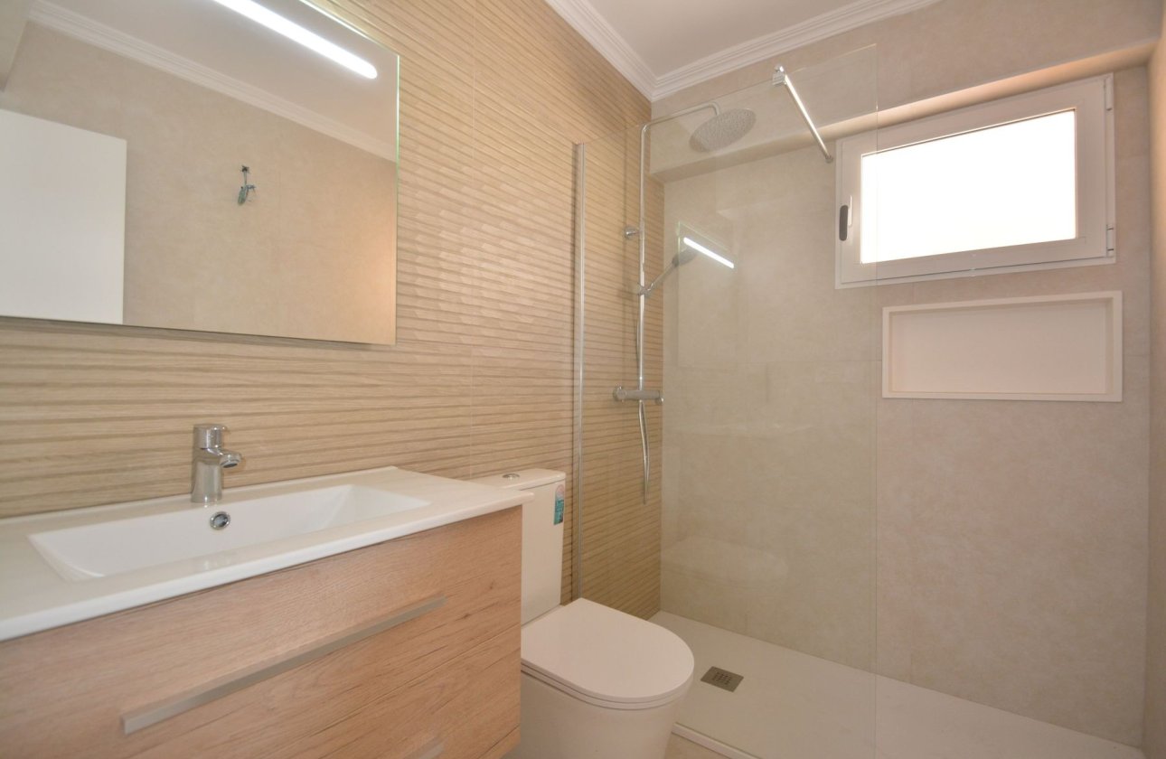 Resale - Apartment -
Torrevieja - Costa Blanca