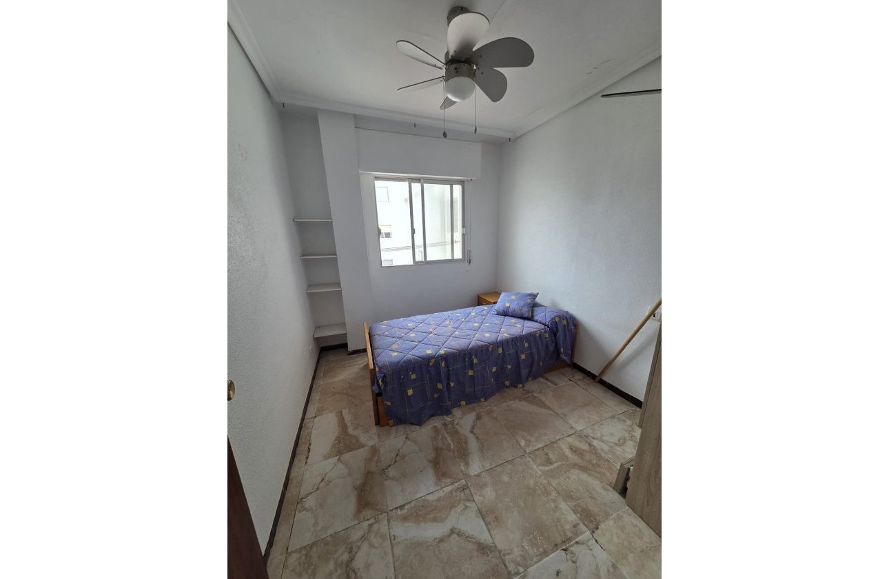 Resale - Apartment -
Torrevieja - Costa Blanca