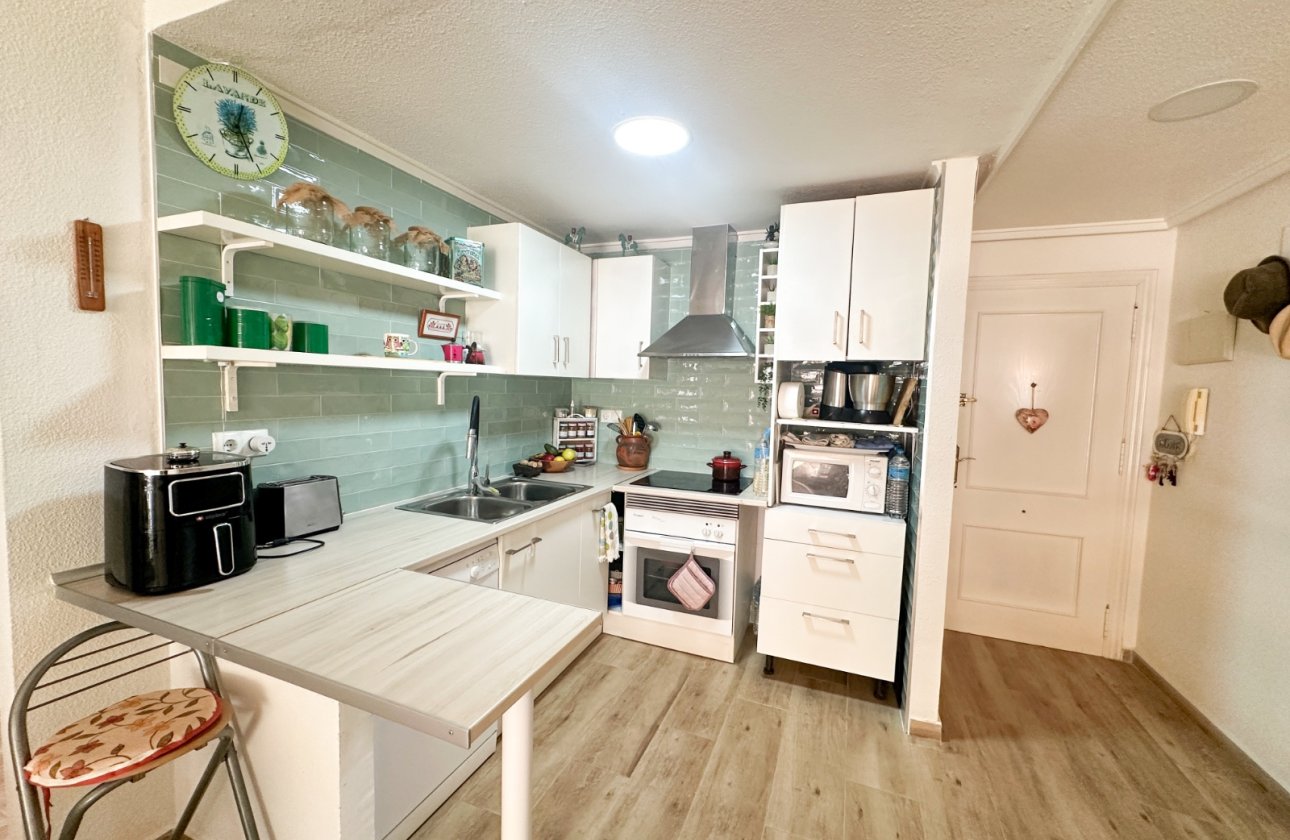 Resale - Apartment -
Torrevieja - Costa Blanca