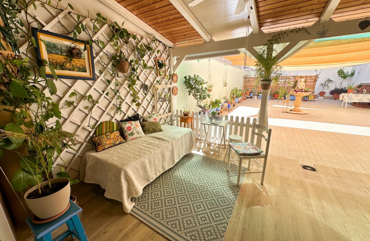 Resale - Apartment -
Torrevieja - Costa Blanca