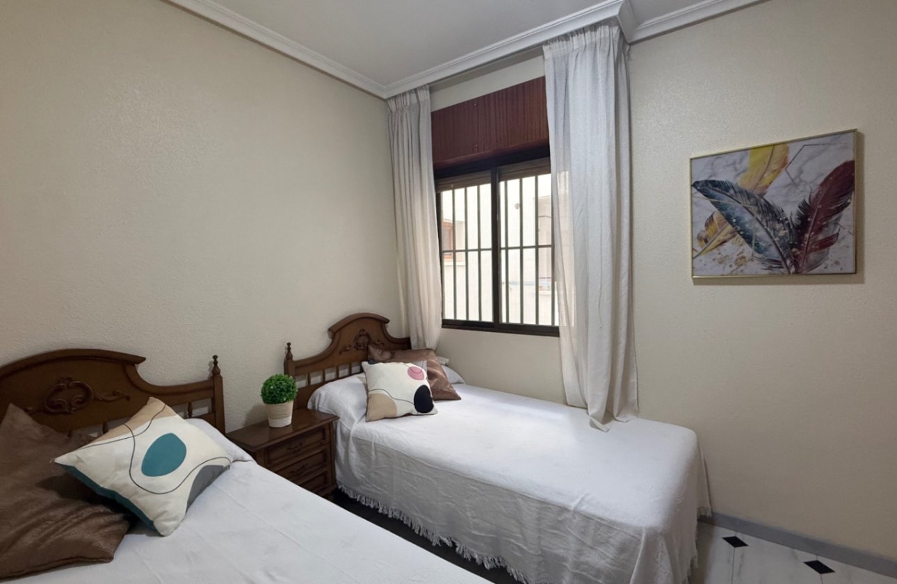 Resale - Apartment -
Torrevieja - Costa Blanca