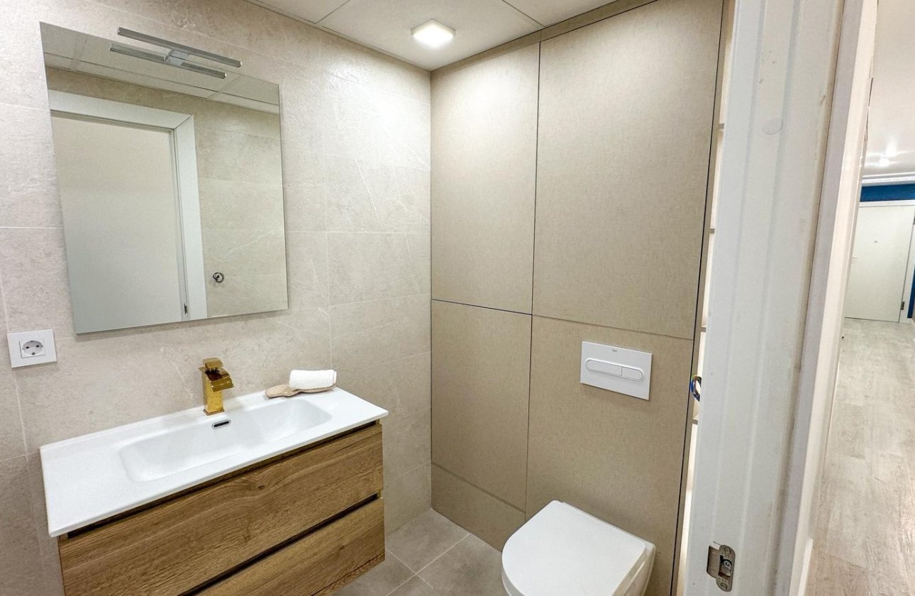 Resale - Apartment -
Torrevieja - Costa Blanca