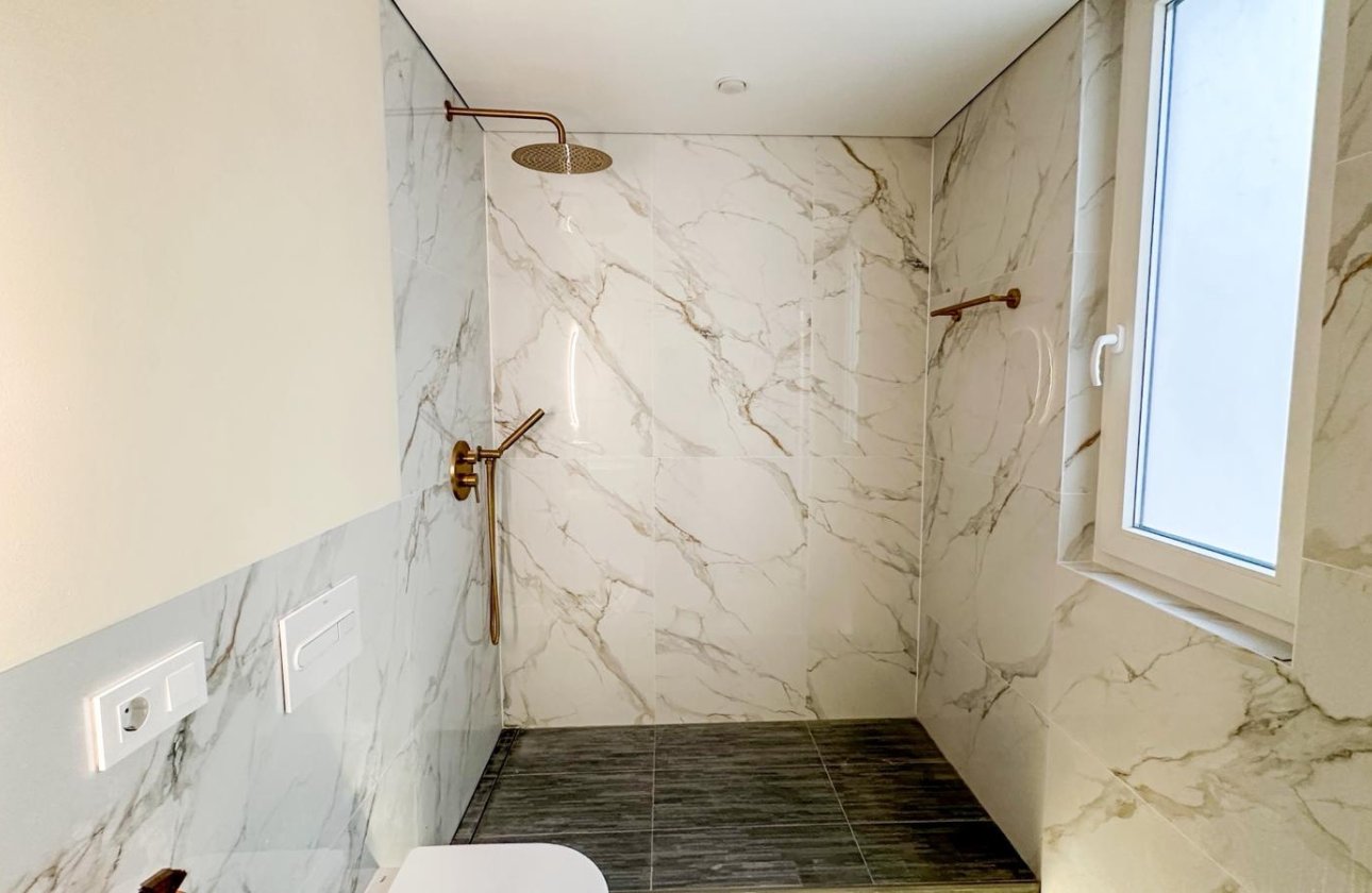 Resale - Apartment -
Torrevieja - Costa Blanca