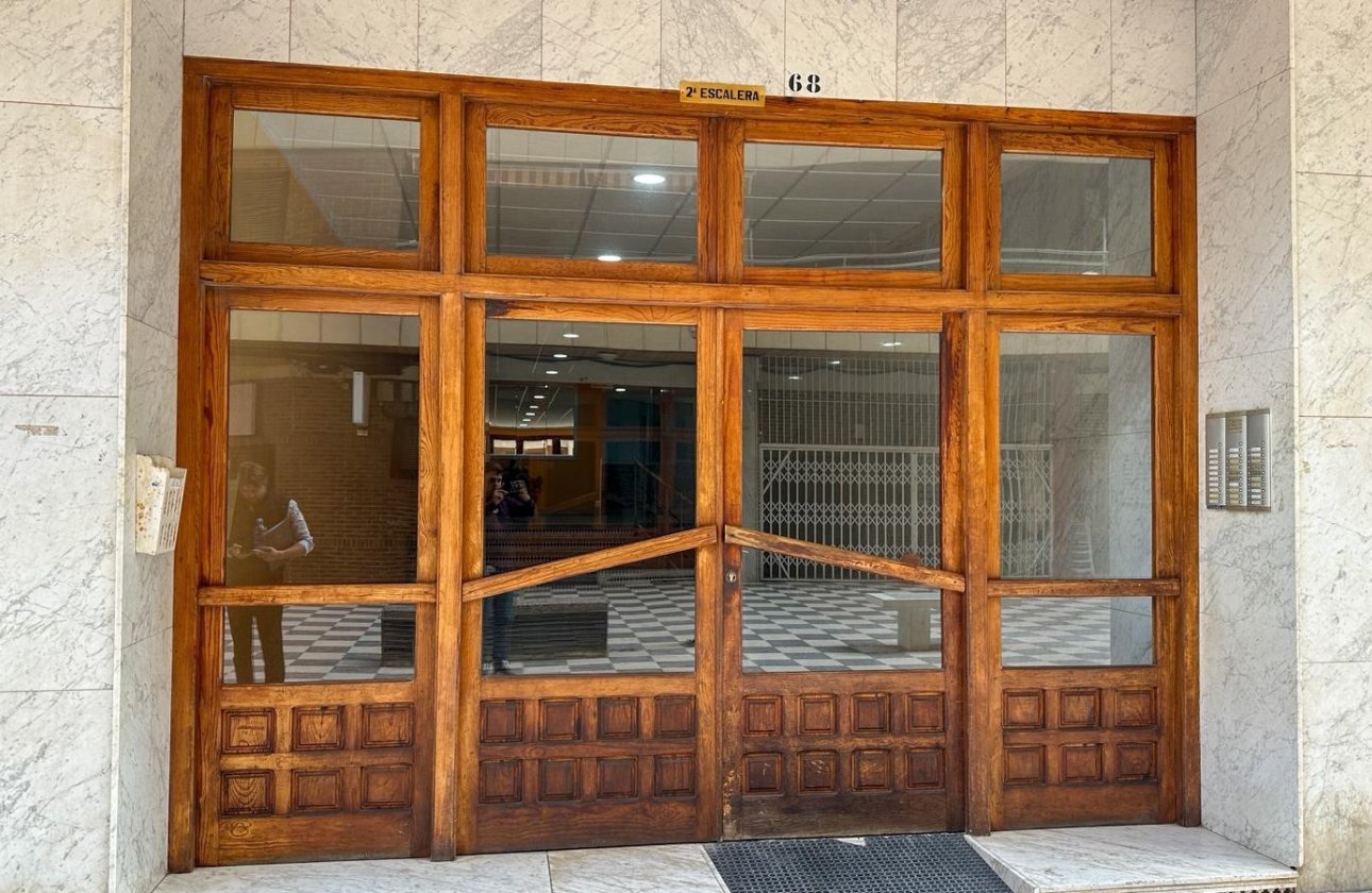 Resale - Apartment -
Torrevieja - Costa Blanca