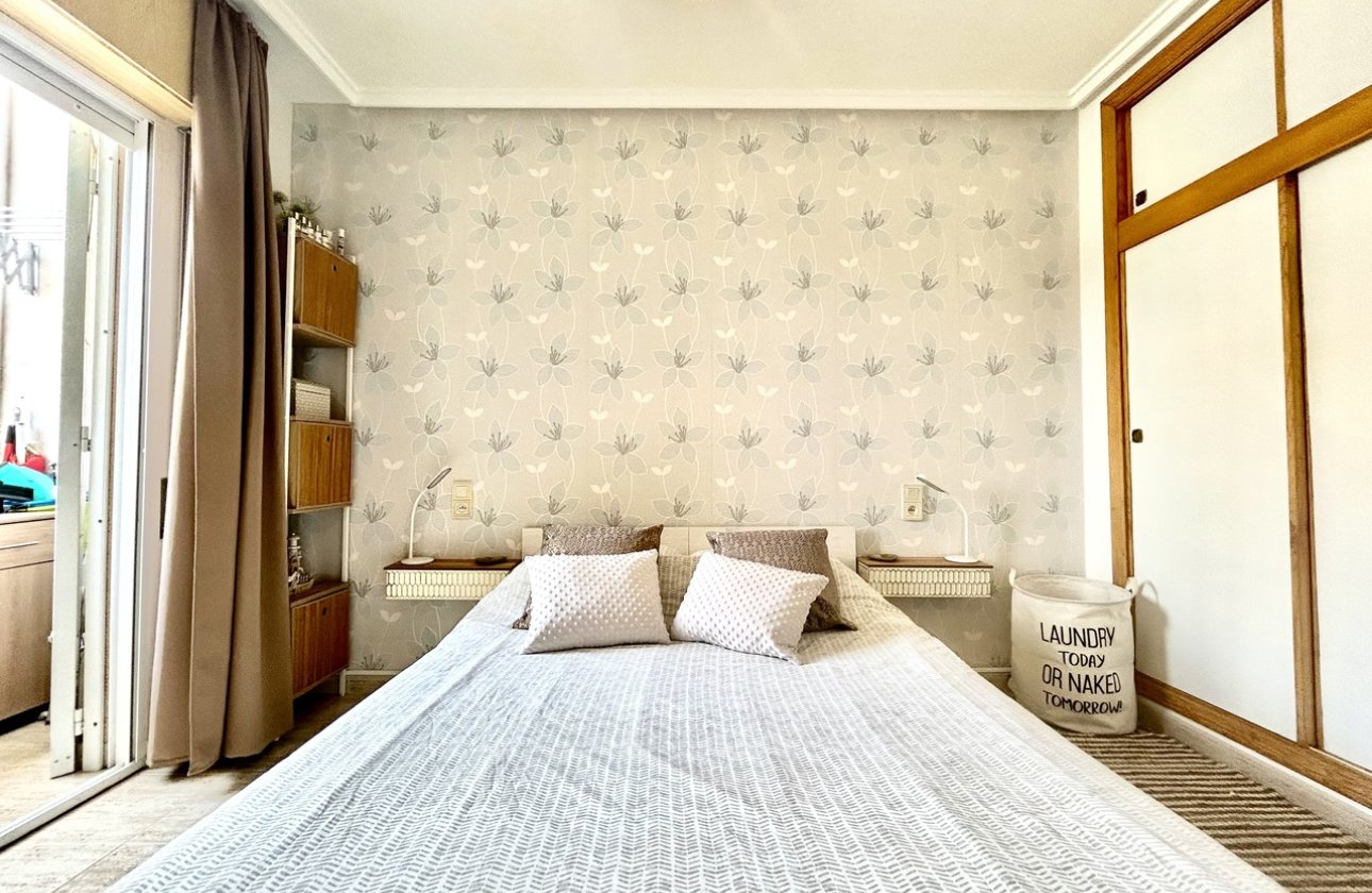 Resale - Apartment -
Torrevieja - Costa Blanca