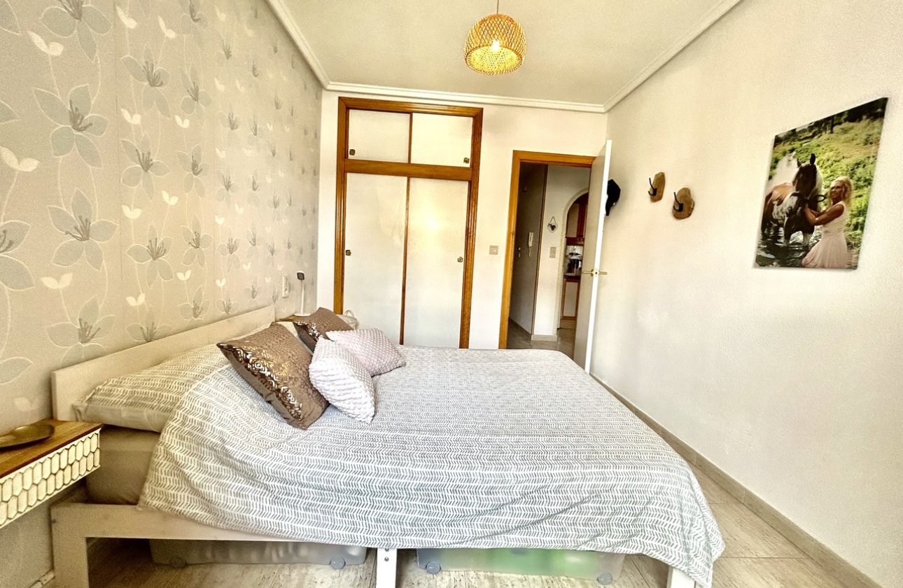 Resale - Apartment -
Torrevieja - Costa Blanca