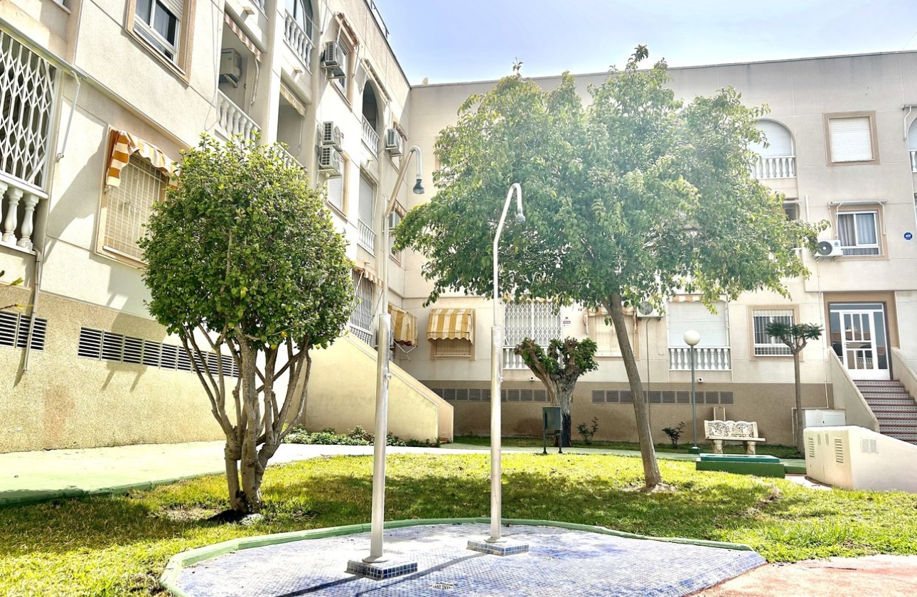 Resale - Apartment -
Torrevieja - Costa Blanca