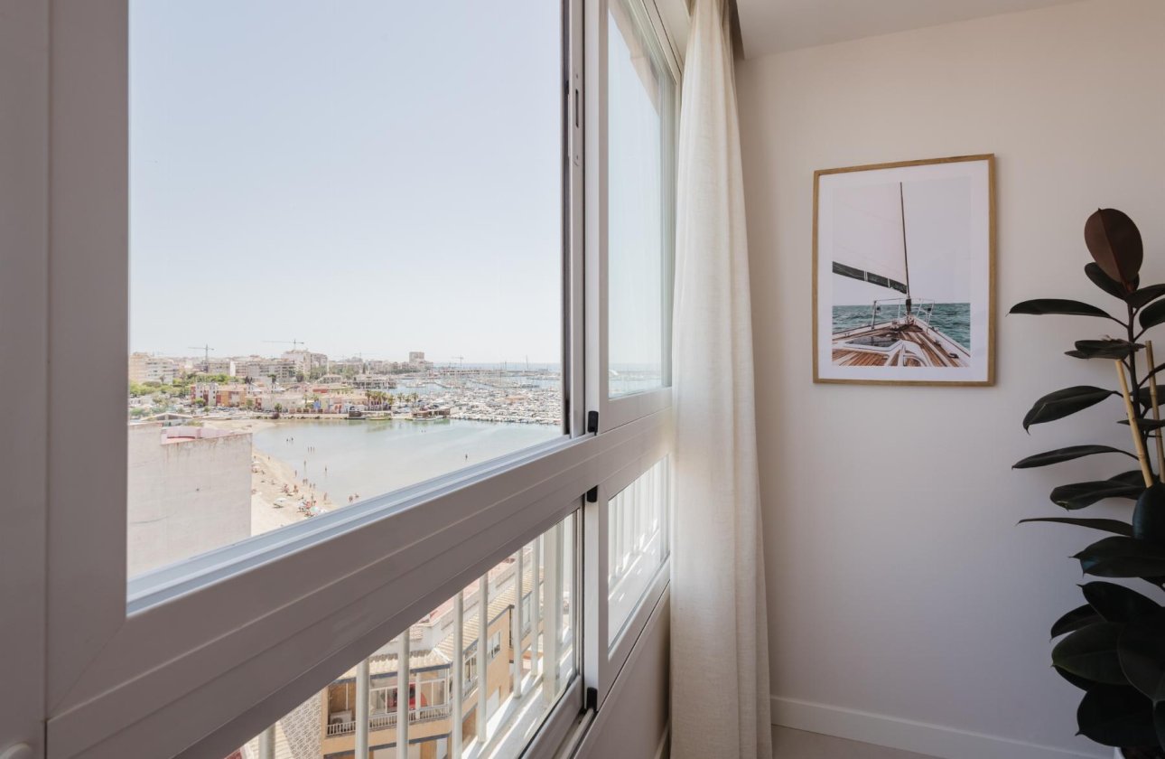 Resale - Apartment -
Torrevieja - Costa Blanca