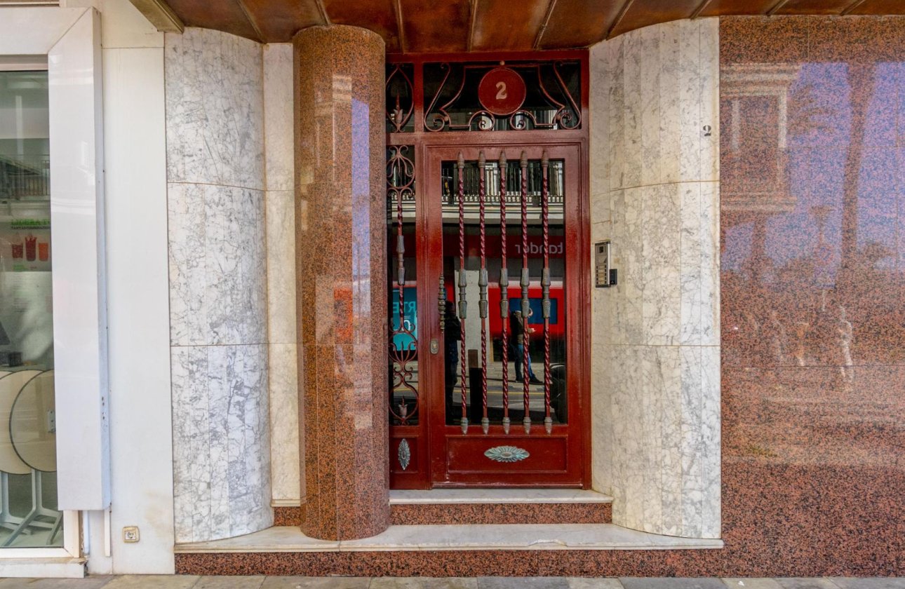 Resale - Apartment -
Torrevieja - Costa Blanca