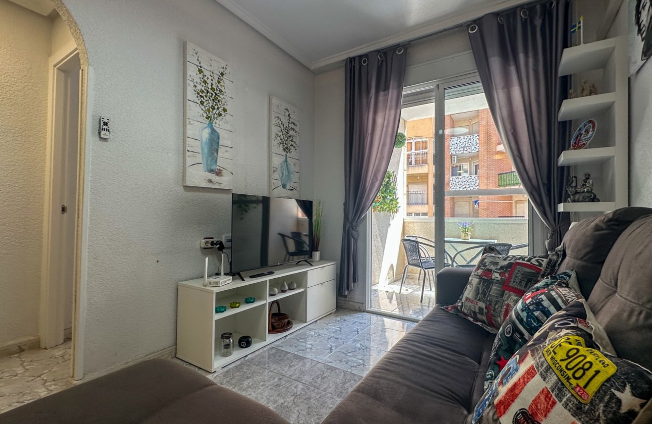 Resale - Apartment -
Torrevieja - Costa Blanca