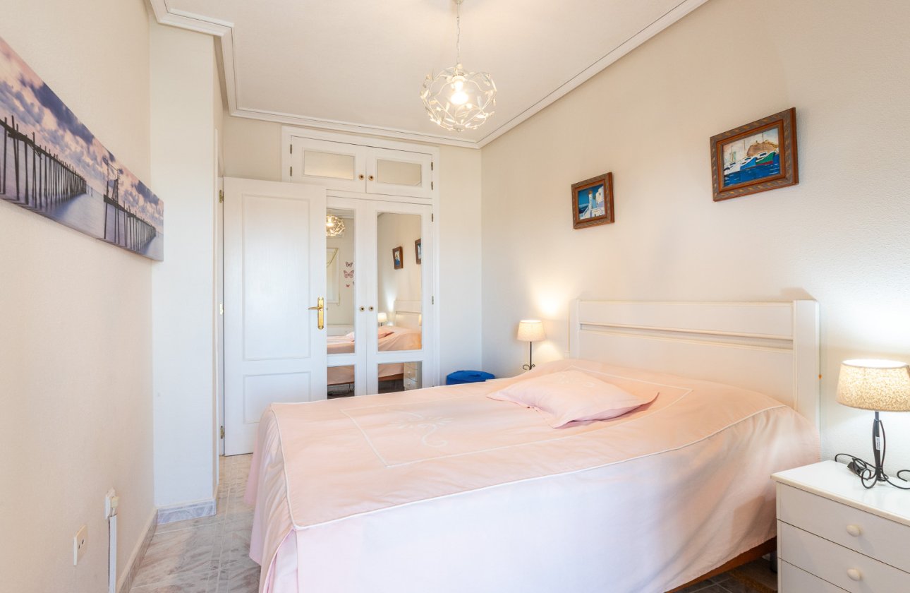 Resale - Apartment -
Torrevieja - Costa Blanca