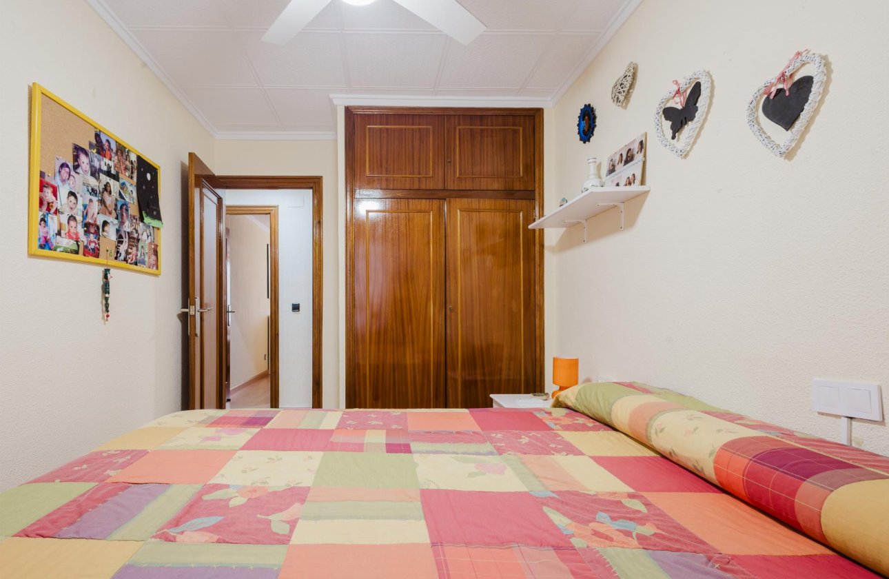 Resale - Apartment -
Torrevieja - Costa Blanca