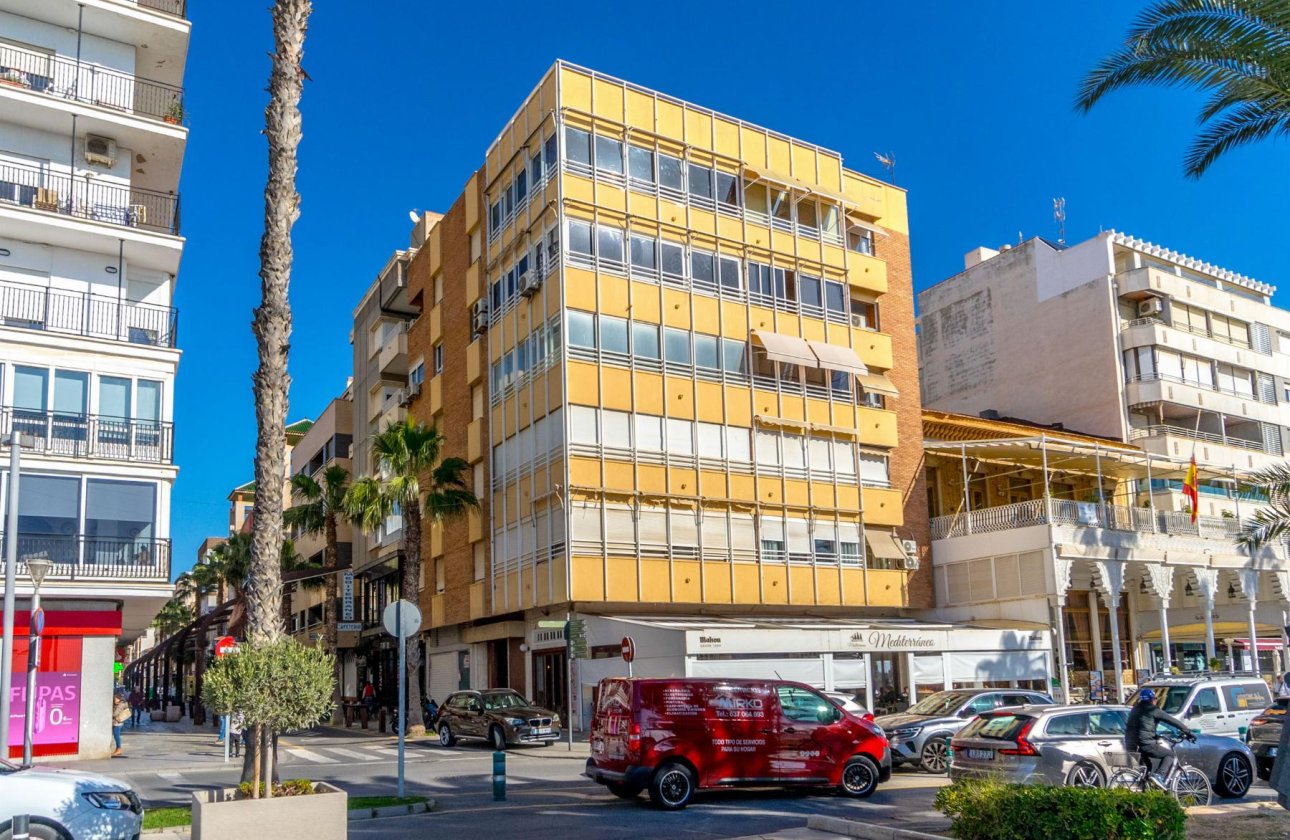 Resale - Apartment -
Torrevieja - Costa Blanca