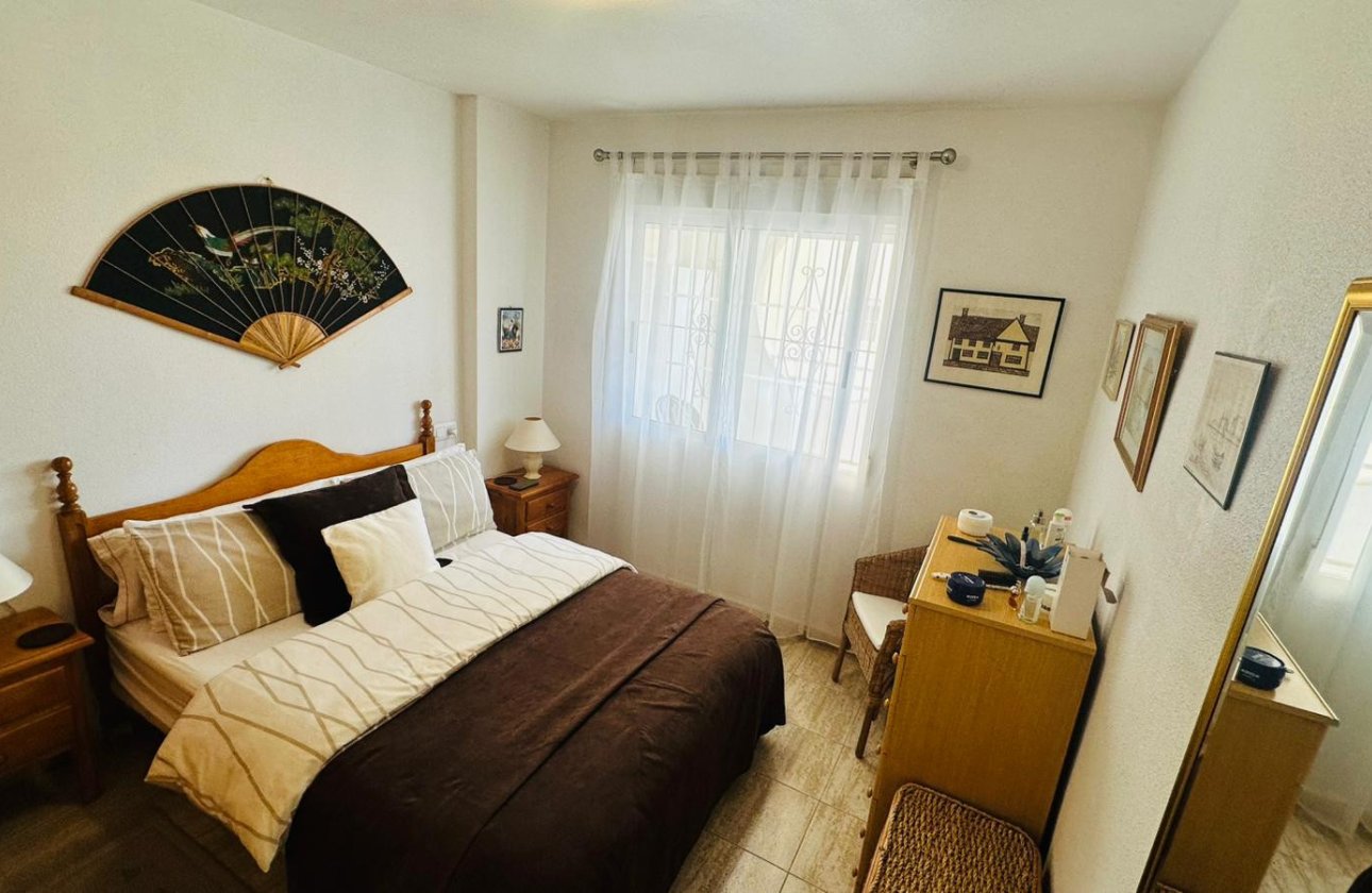 Resale - Apartment -
Torrevieja - Costa Blanca