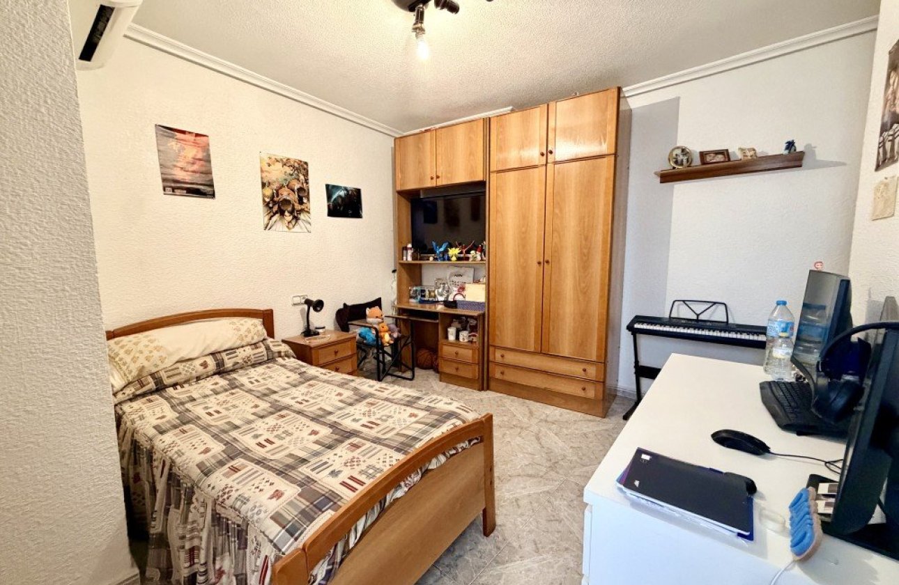 Resale - Apartment -
Torrevieja - Costa Blanca
