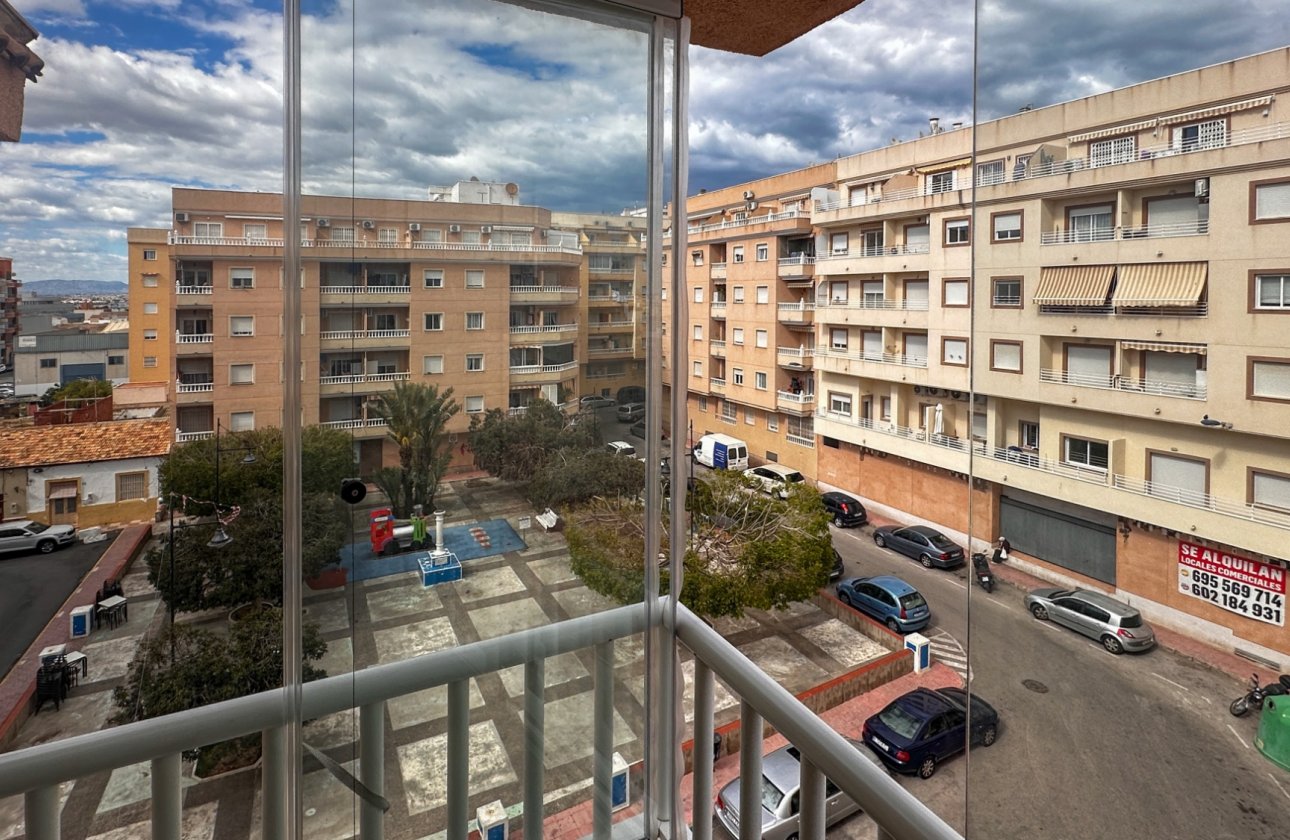 Resale - Apartment -
Torrevieja - Costa Blanca