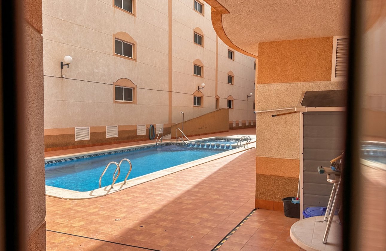 Resale - Apartment -
Torrevieja - Costa Blanca