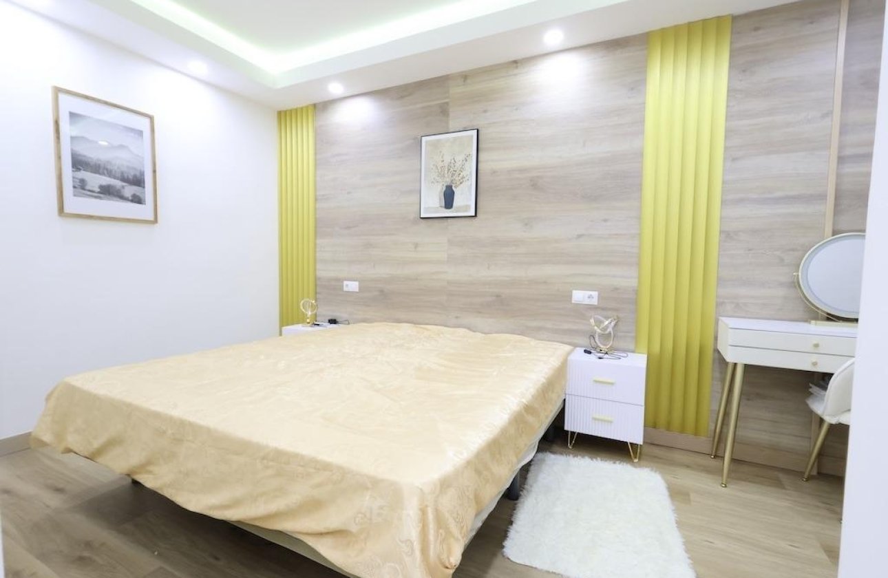 Resale - Apartment -
Torrevieja - Costa Blanca