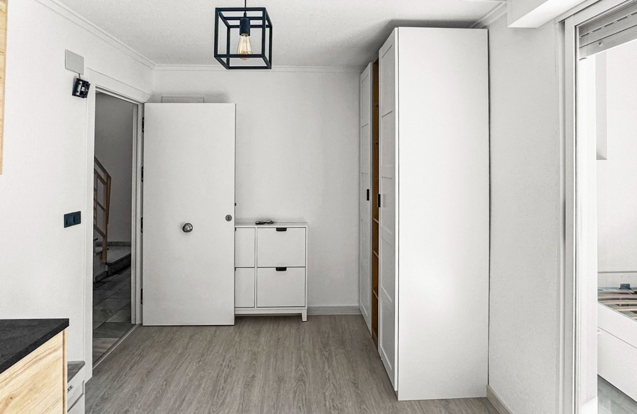 Resale - Apartment -
Torrevieja - Costa Blanca