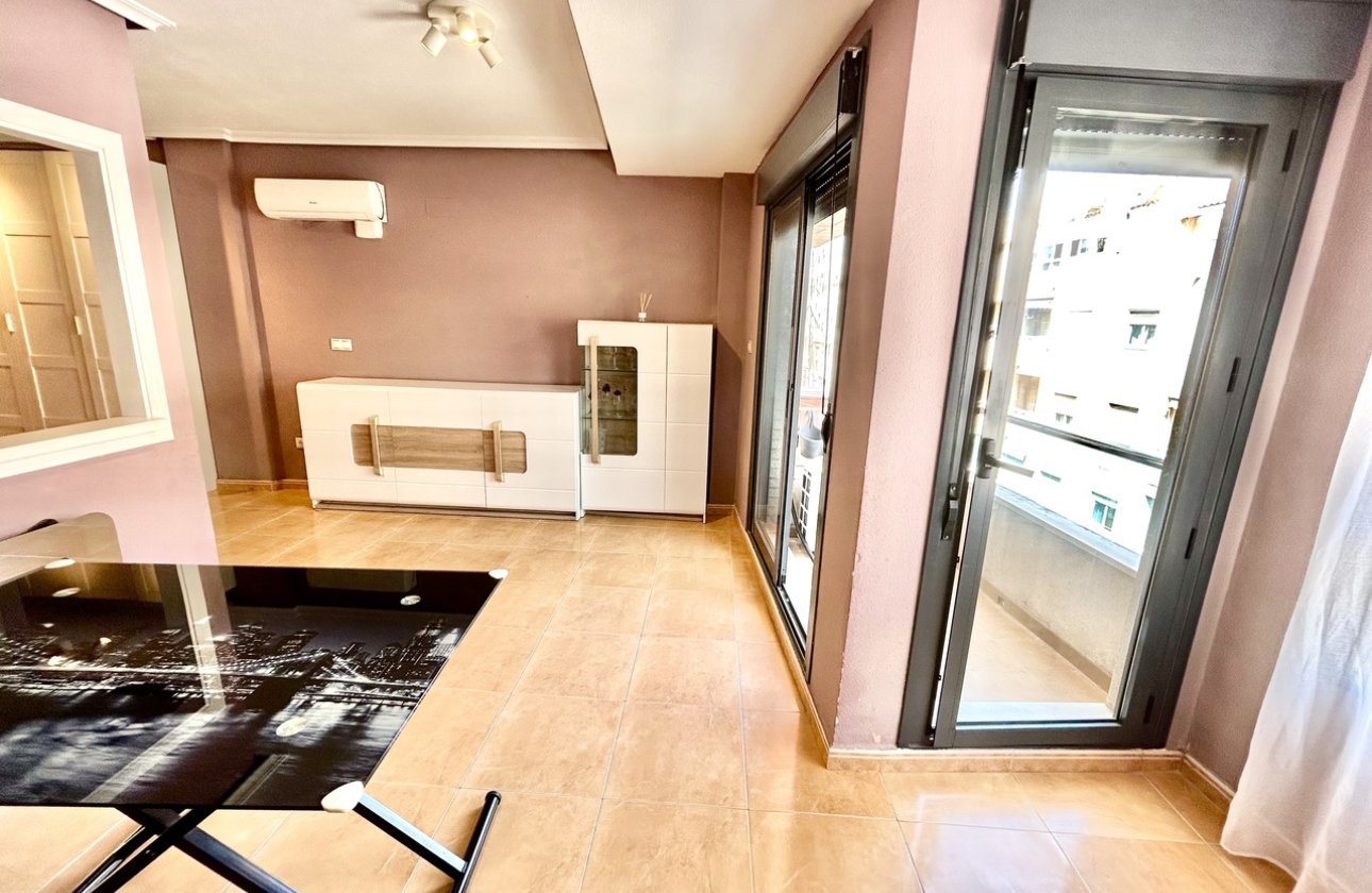 Resale - Apartment -
Torrevieja - Costa Blanca