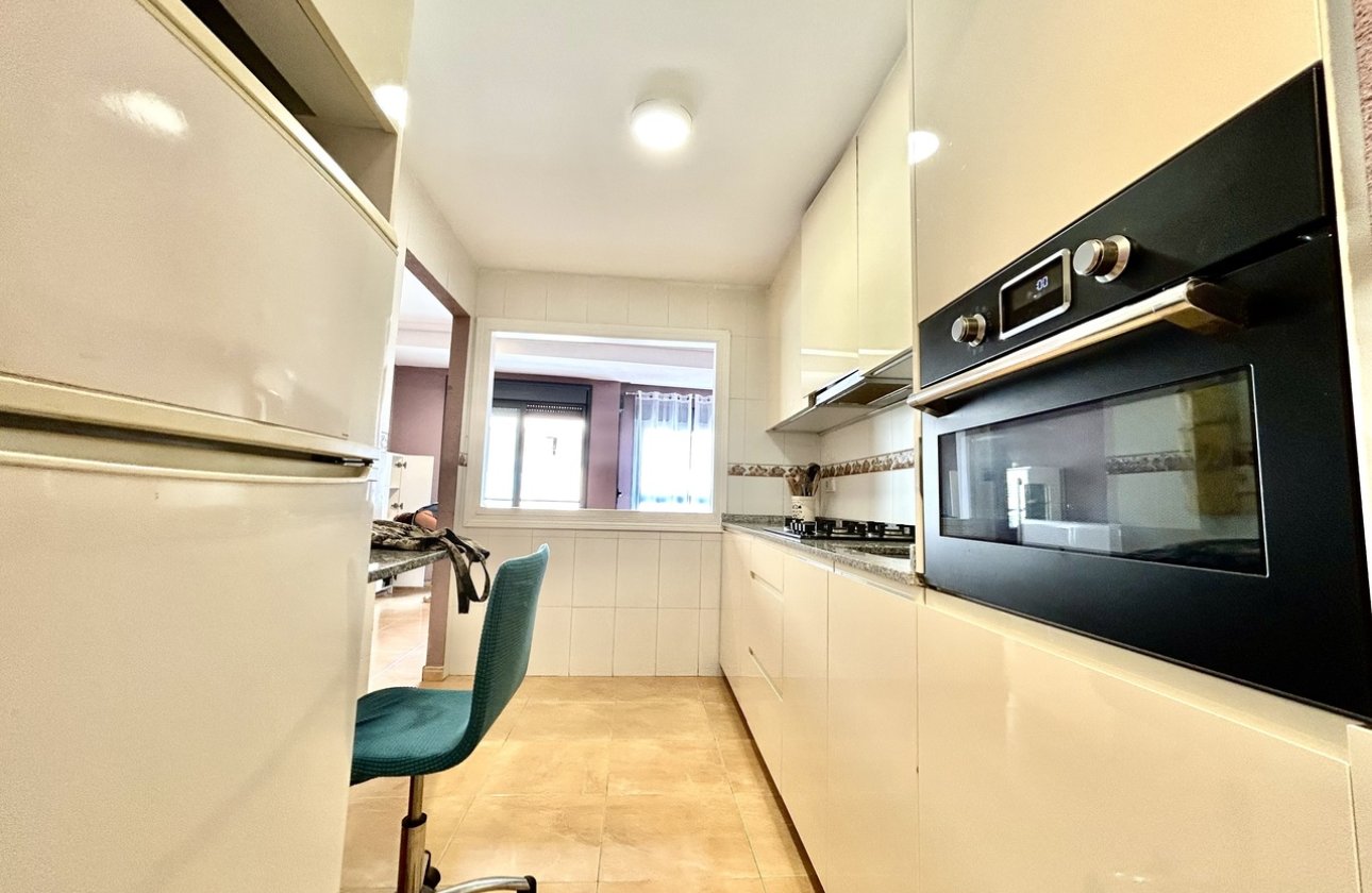 Resale - Apartment -
Torrevieja - Costa Blanca