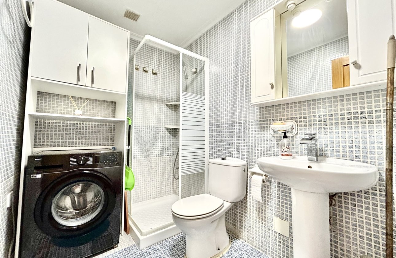 Resale - Apartment -
Torrevieja - Costa Blanca