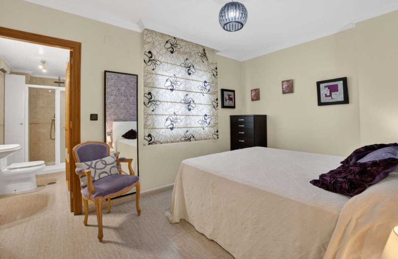 Resale - Apartment -
Torrevieja - Costa Blanca
