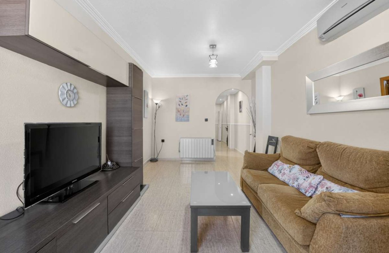 Resale - Apartment -
Torrevieja - Costa Blanca