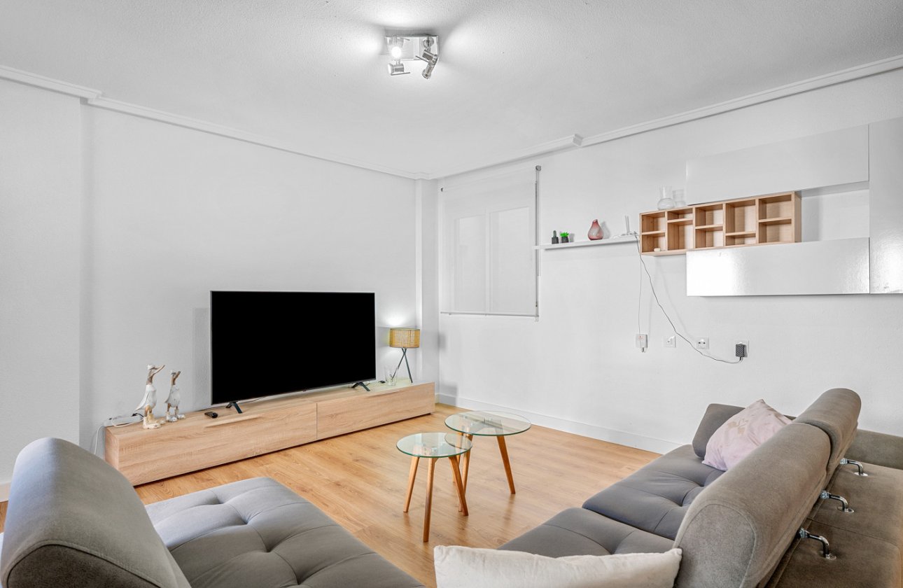 Resale - Apartment -
Torrevieja - Costa Blanca
