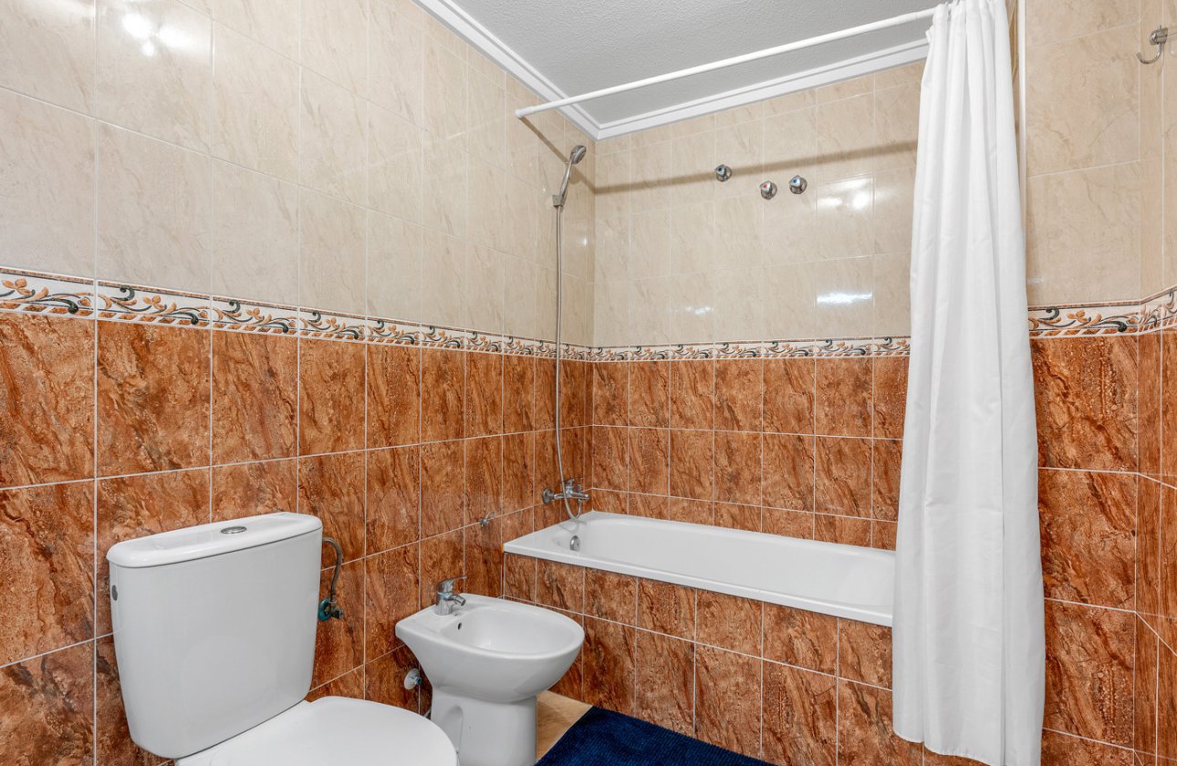 Resale - Apartment -
Torrevieja - Costa Blanca