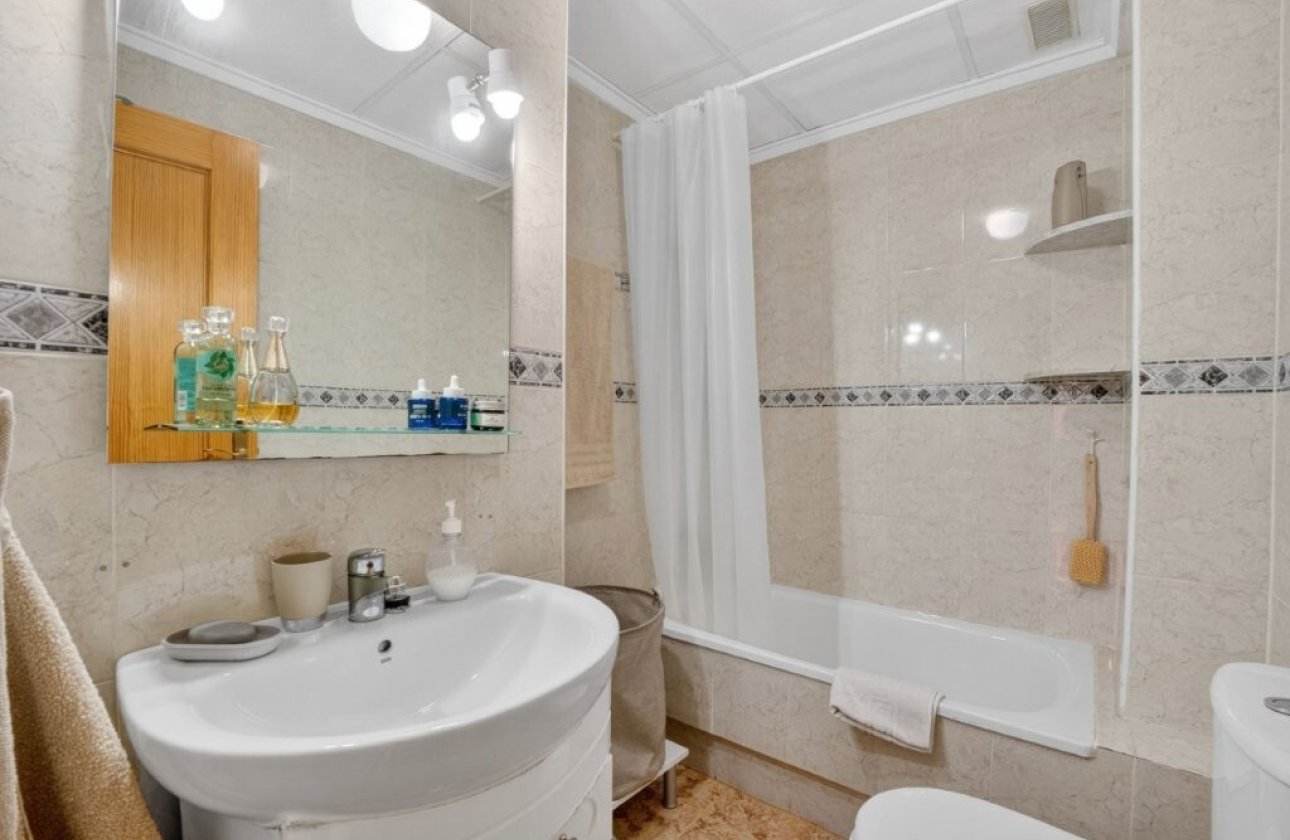 Resale - Apartment -
Torrevieja - Costa Blanca
