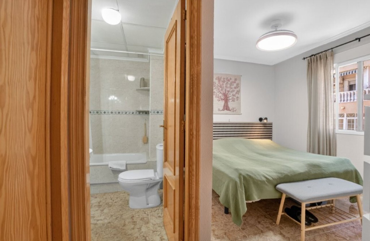 Resale - Apartment -
Torrevieja - Costa Blanca