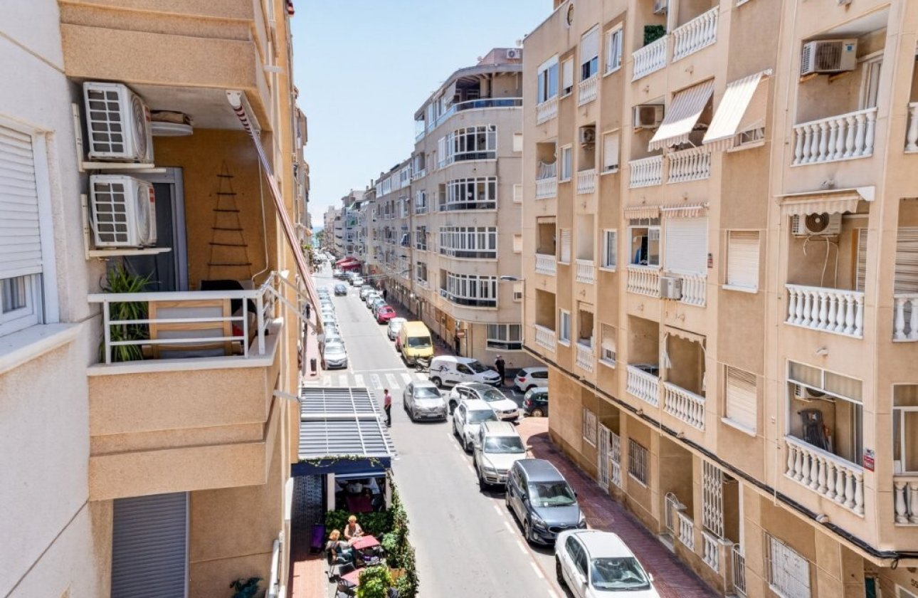 Resale - Apartment -
Torrevieja - Costa Blanca