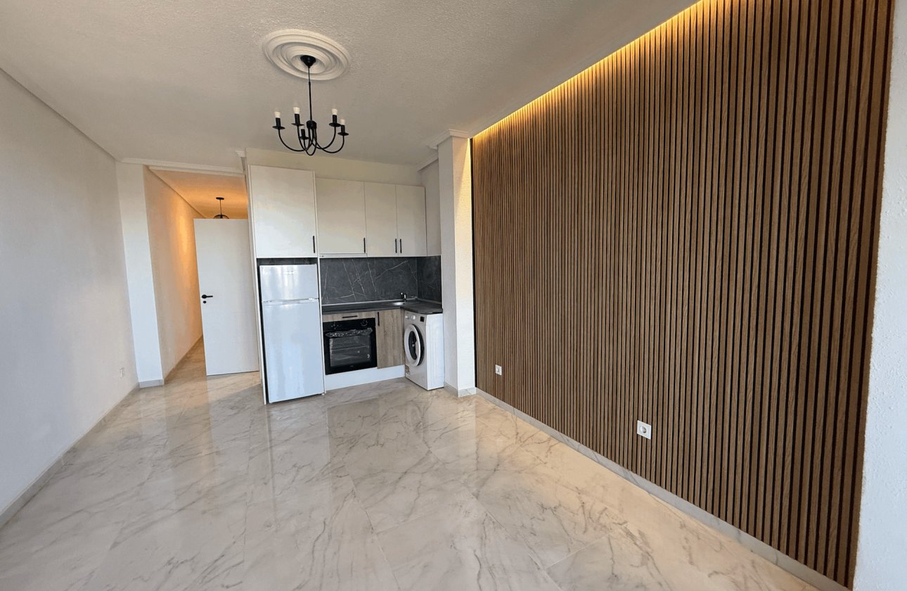 Resale - Apartment -
Torrevieja - Costa Blanca