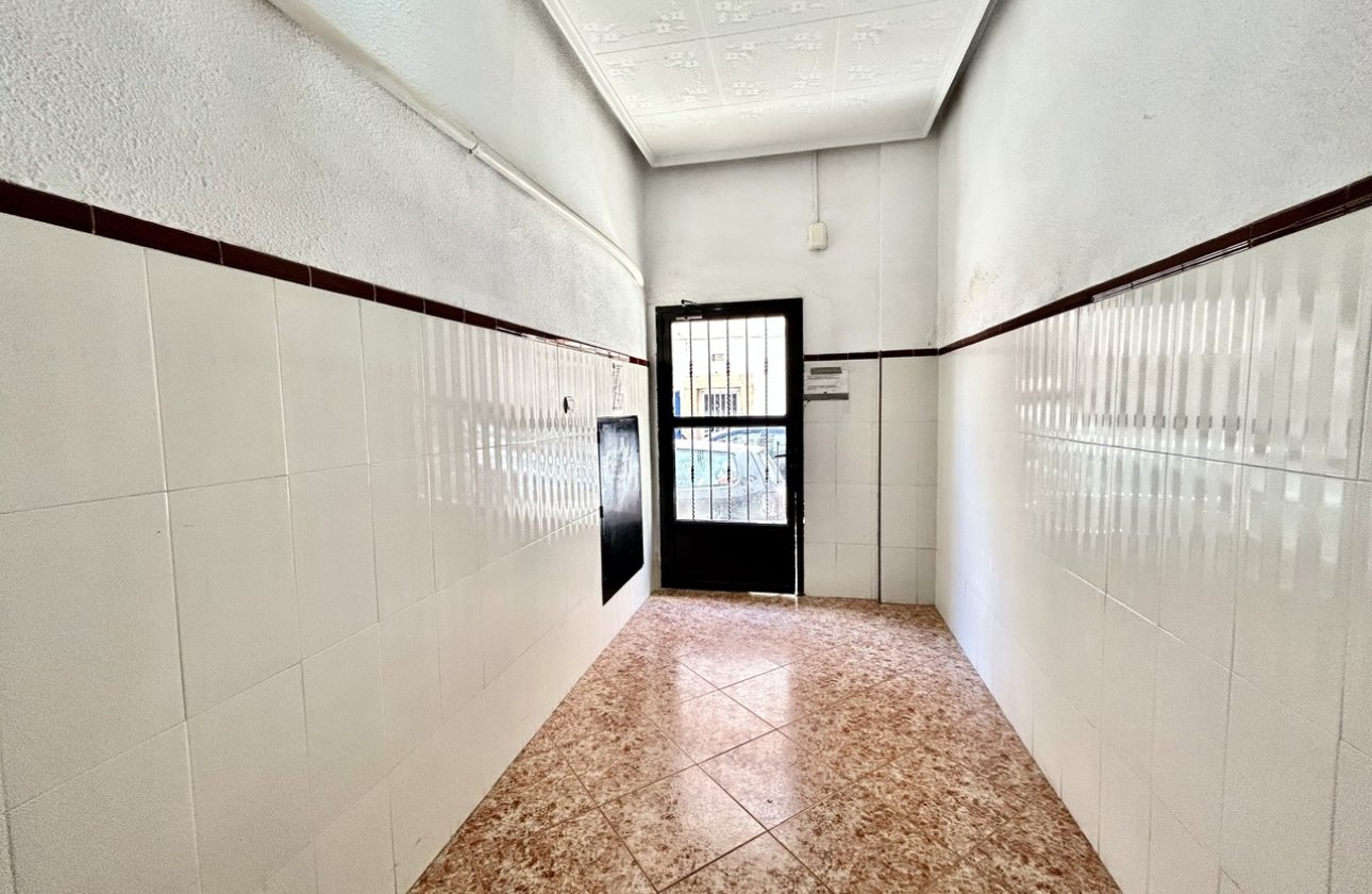 Resale - Apartment -
Torrevieja - Costa Blanca