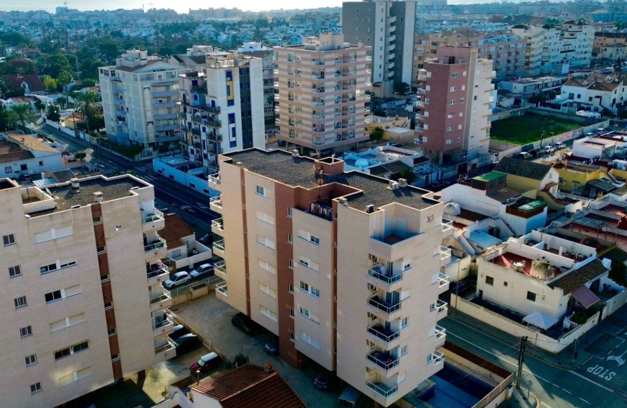 Resale - Apartment -
Torrevieja - Costa Blanca