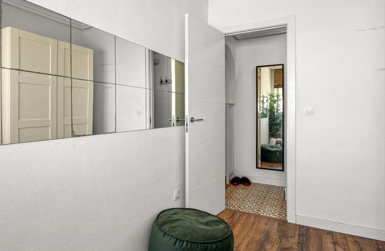 Resale - Apartment -
Torrevieja - Costa Blanca