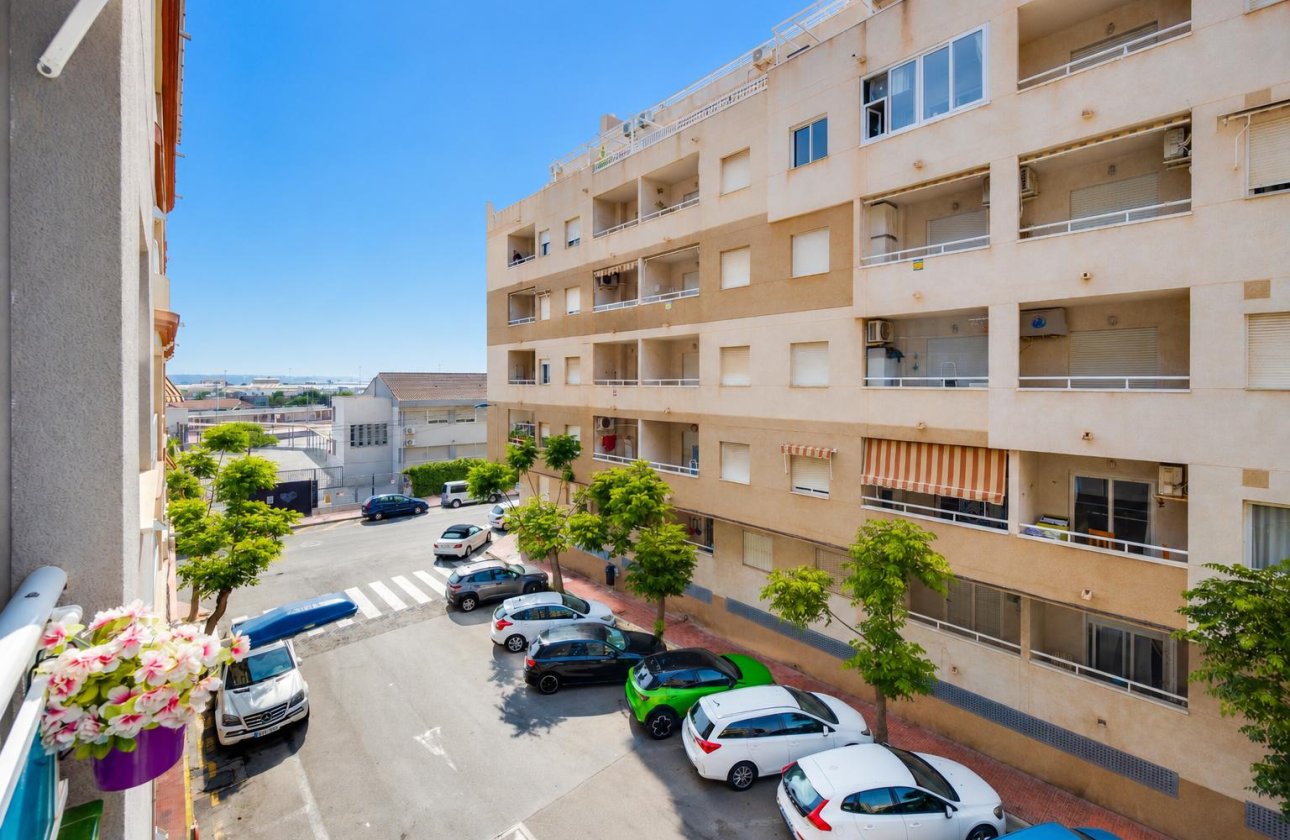 Resale - Apartment -
Torrevieja - Costa Blanca